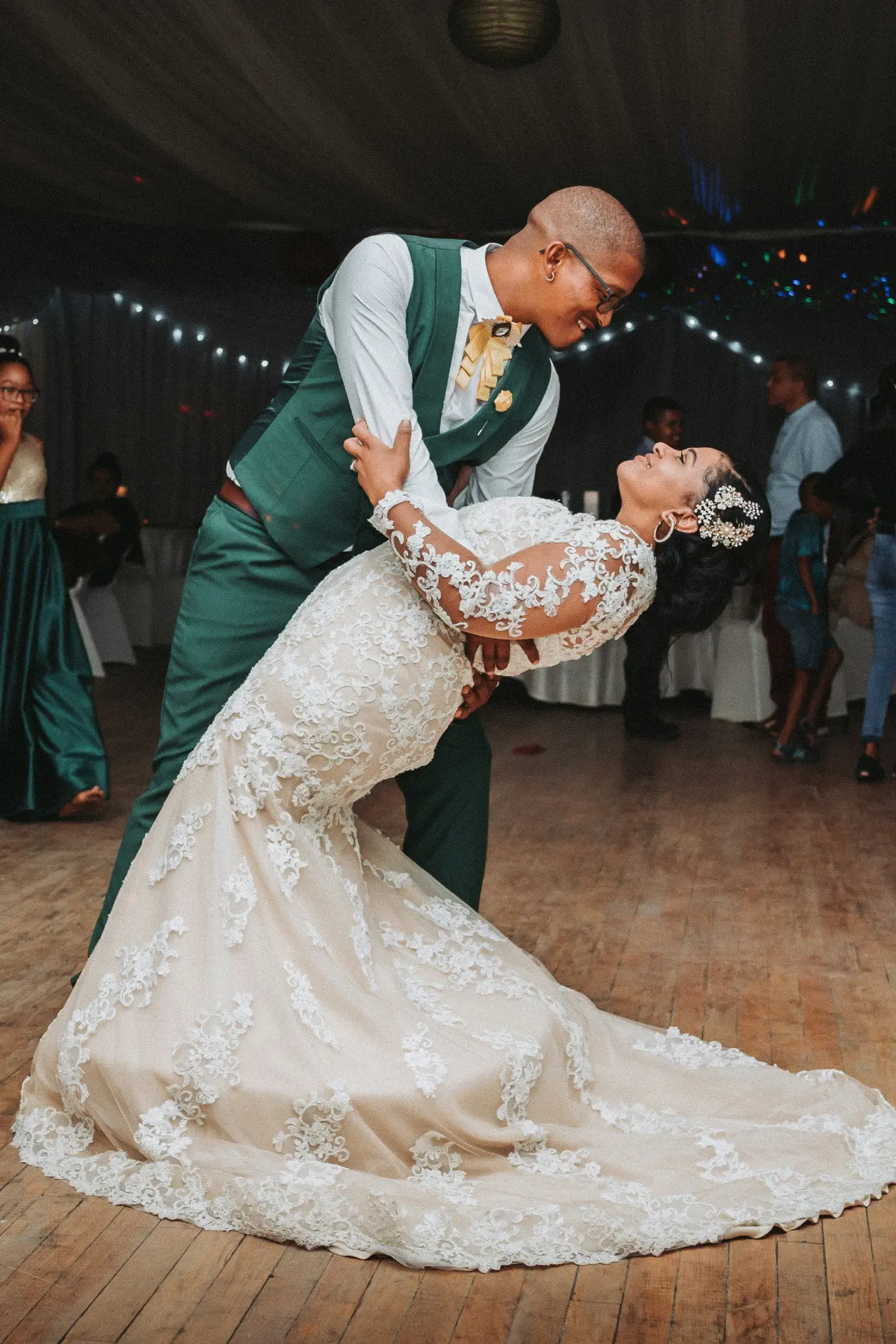 wedding-first-dance-why-take-lessons-sidephoto